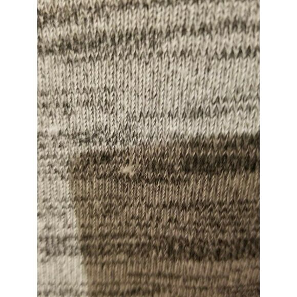 Women's Gray Long Sleeve Guess Zip Up Sweater Size M, preowned, excellent cond. - Picture 3 of 5